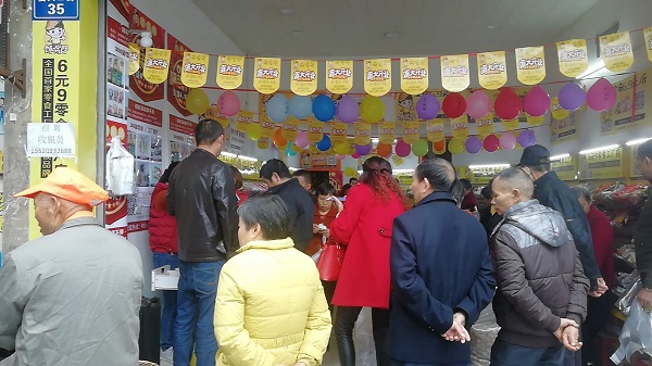 如何對零食店加盟品牌進行實地考察？