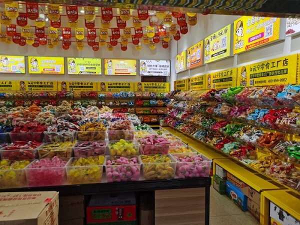 二線城市開饞嘴郎6.9元小零食店賺錢嗎？