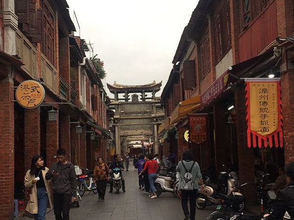 漳州饞嘴郎零食店加盟怎么做的？前期要投入多少資金？