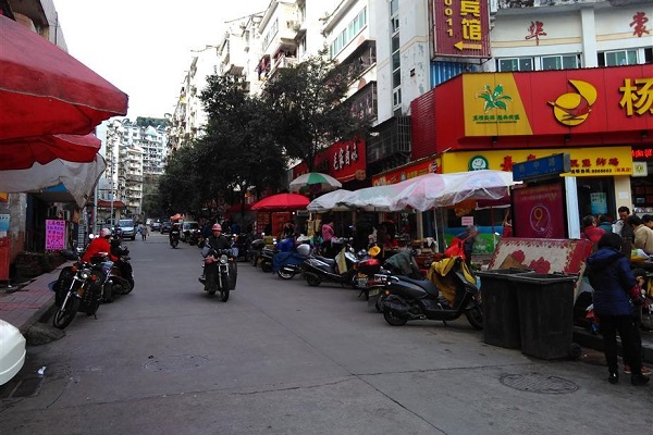 南平城鄉(xiāng)加盟9.9元的零食店合適嗎？